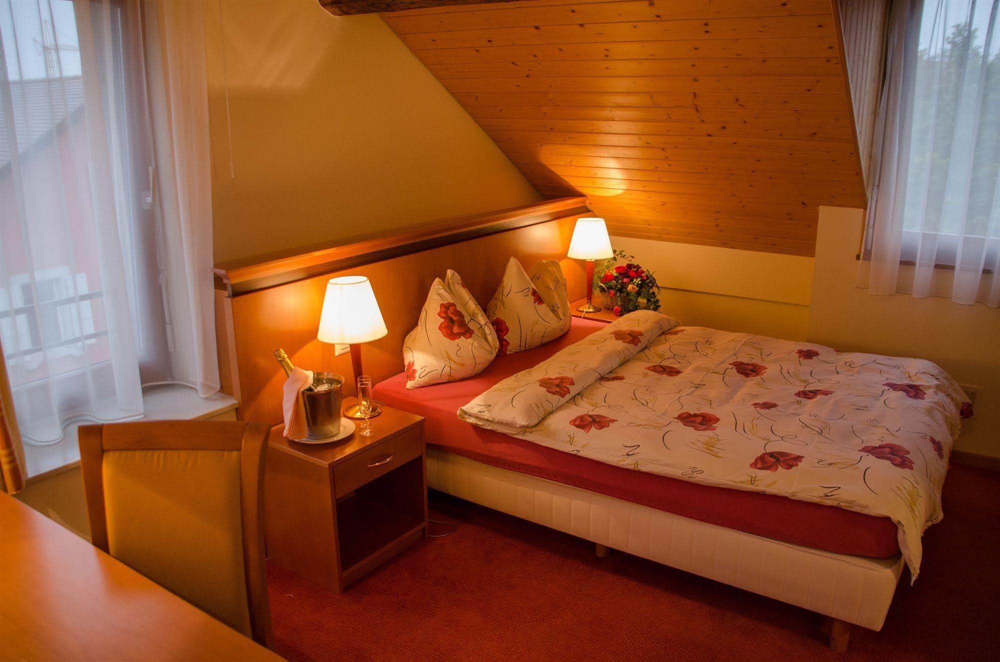 Auberge Communale A L'Union Gilly Eksteriør bilde